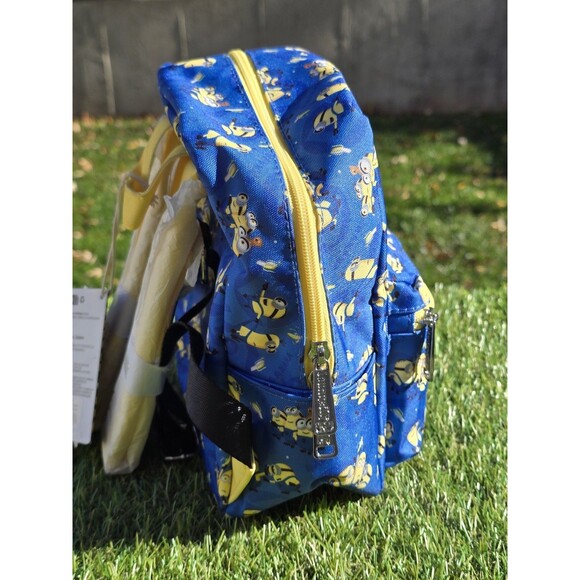Loungfly Despicable Me Minions All-over Print Nylon Square Mini Backpack NWT - Picture 11 of 13